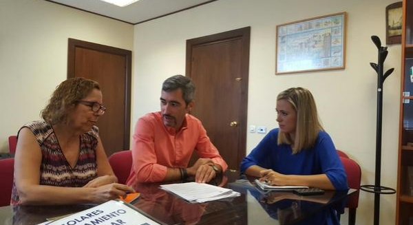 Equipo de gobierno de Benalmádena informa a la Junta sobre los terrenos para la construcción del nuevo instituto