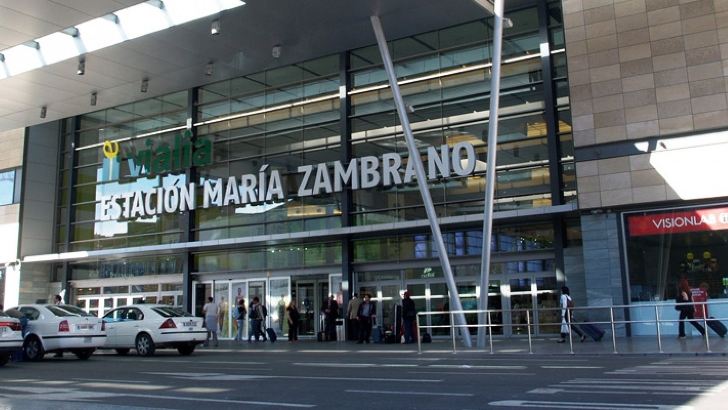Adif adjudica la impermeabilización de las marquesinas de la estación María Zambrano