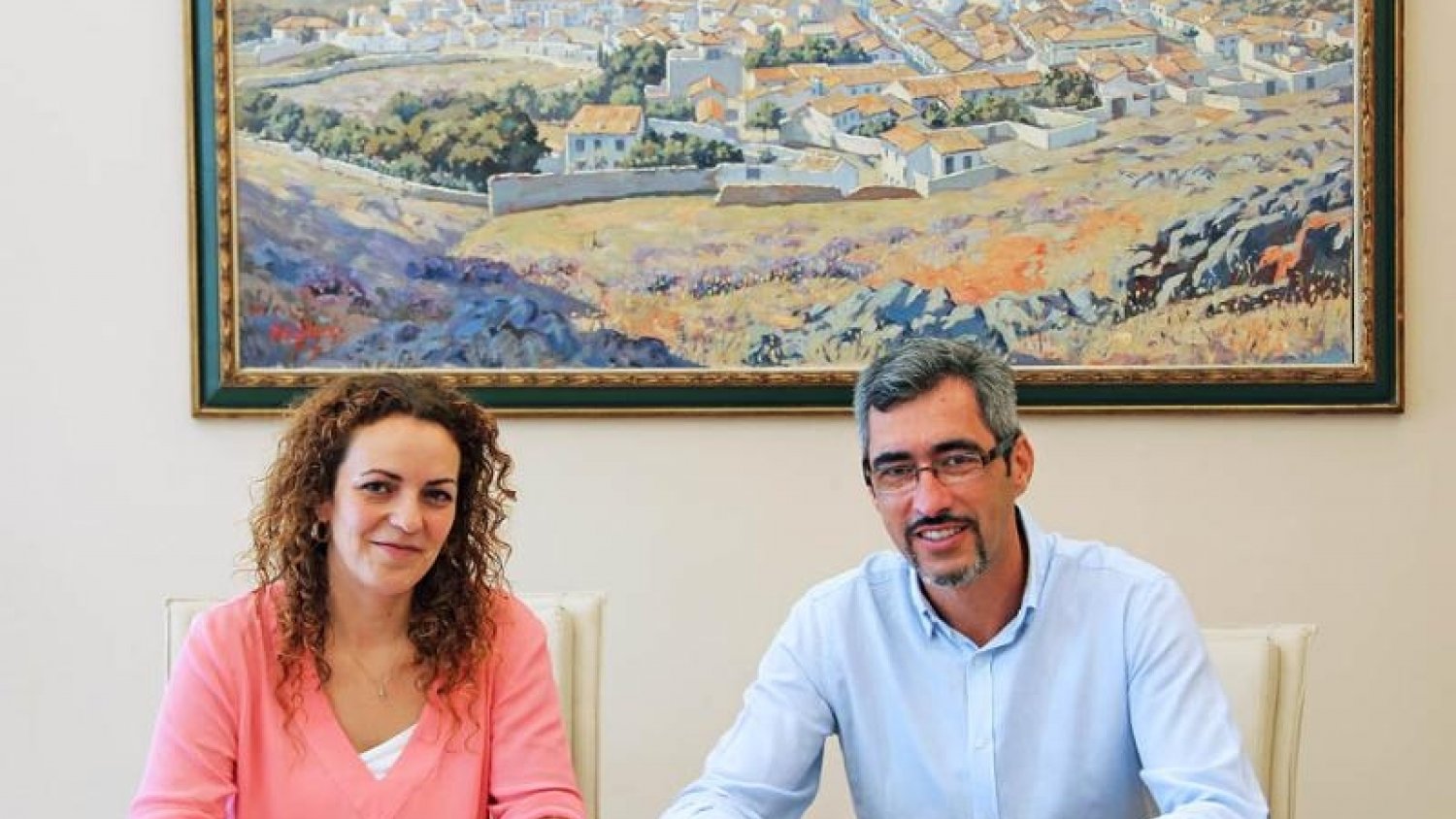 El equipo de gobierno de Benalmádena dice que la ex alcaldesa 