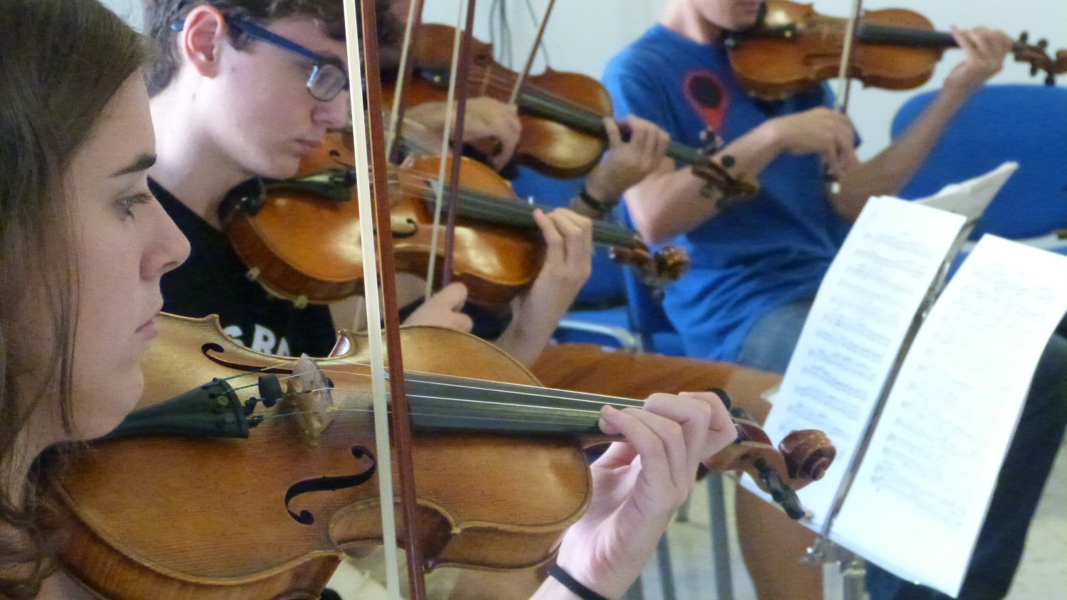 Jóvenes músicos de toda España preparan una sinfonía que servirá de terapia para discapacitados de la provincia