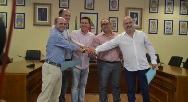 El PSOE presidirá la Mancomunidad de la Axarquía en un gobierno con PP, PA, IU y GIPMTM