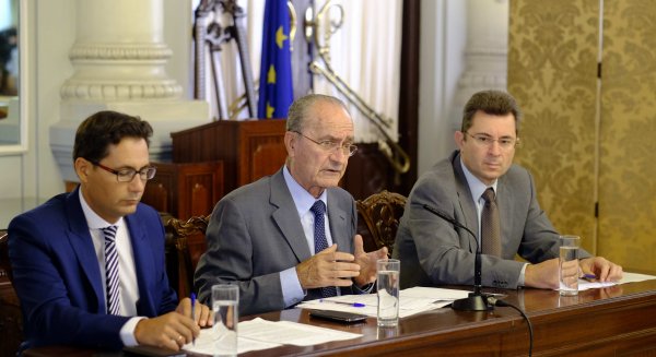El Ayuntamiento aprobará la nueva Oficina Municipal del Derecho a la Vivienda, que arbitrará fórmulas para evitar desahucios