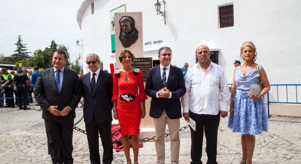 Unicaja participa en los homenajes que Ronda rinde a Orson Welles y Ernest Hemingway