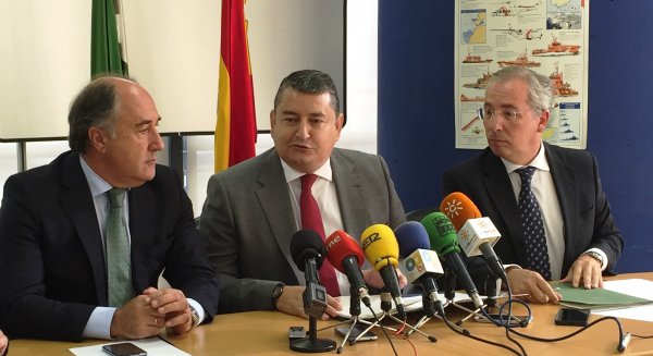 El puerto de Málaga registra un aumento del 81,4% de vehículos durante la OPE 2015