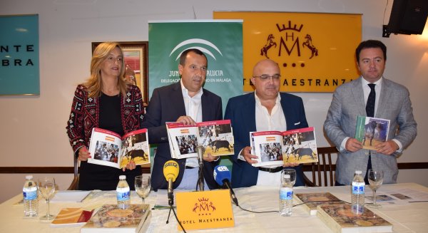 La Junta muestra su apoyo a la Goyesca de Ronda como 