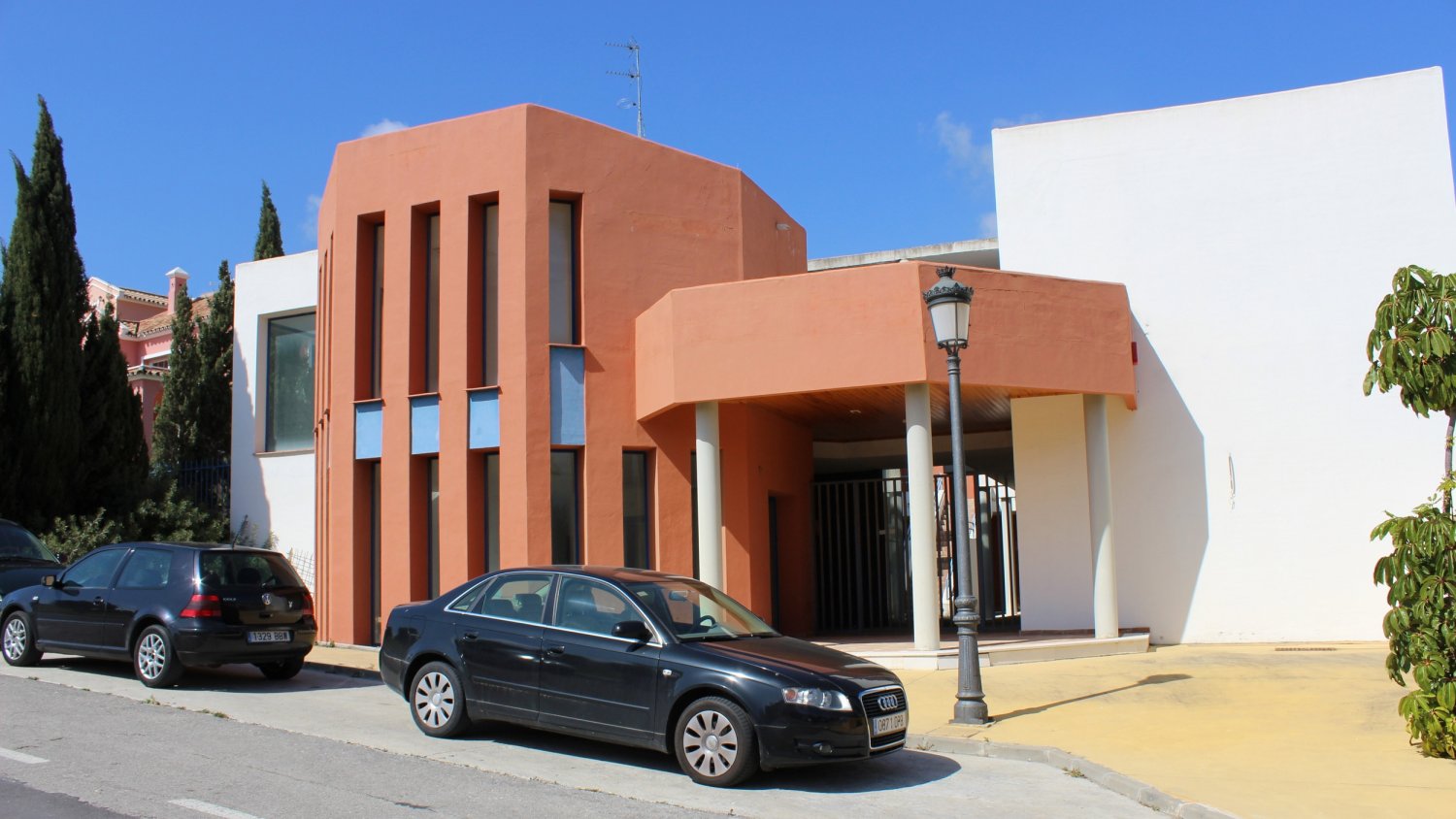 Estepona convierte en centro docente un edificio municipal