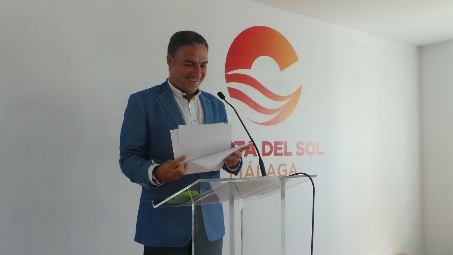 Bendodo, sobre la propuesta de encuestas para elegir al candidato a la Alcaldía de Málaga: 