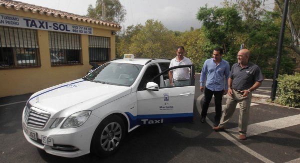 Los taxistas con licencia municipal de Marbella contarán con un vehículo de sustitución en casos de averías o siniestros