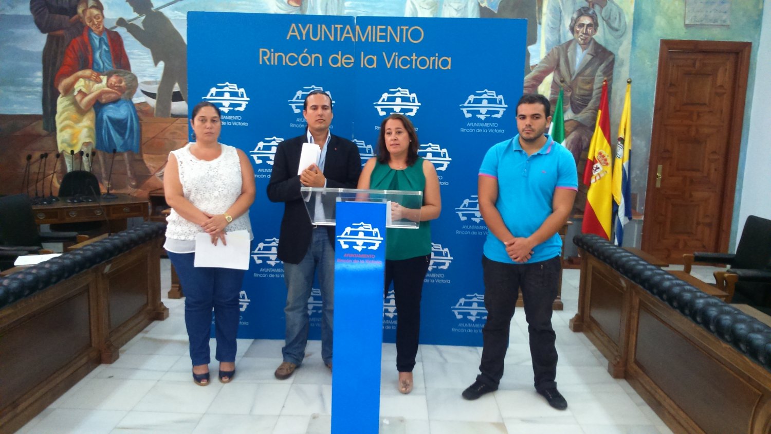 Rincón de la Victoria pone en marcha ayudas económicas al transporte universitario para estudiantes del municipio