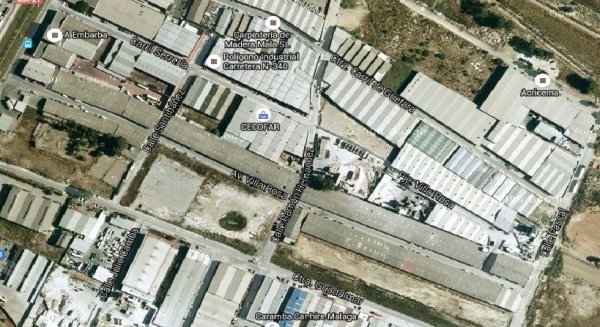 Empresas de transporte advierten de que la remodelación del polígono industrial Villarosa dificulta el acceso y los aparcamientos