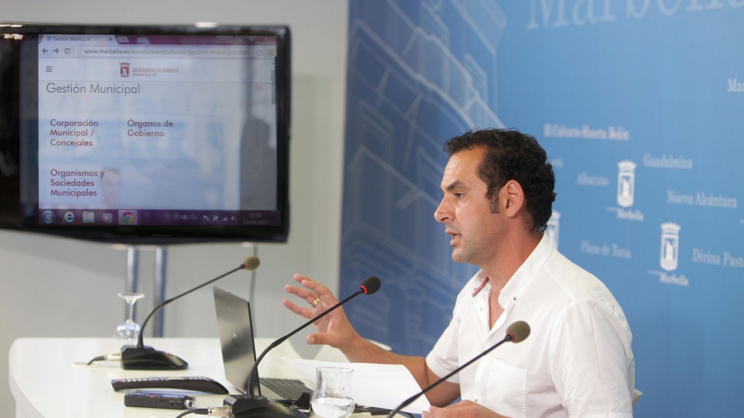 Equipo de gobierno de Marbella publica en la web información de salarios, formación e IRPF del personal de confianza