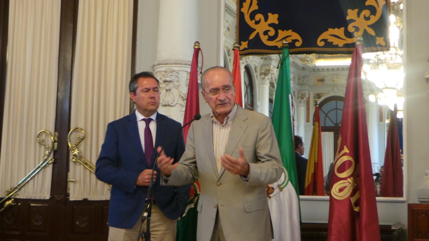 De la Torre insiste en que el eje Málaga-Sevilla 