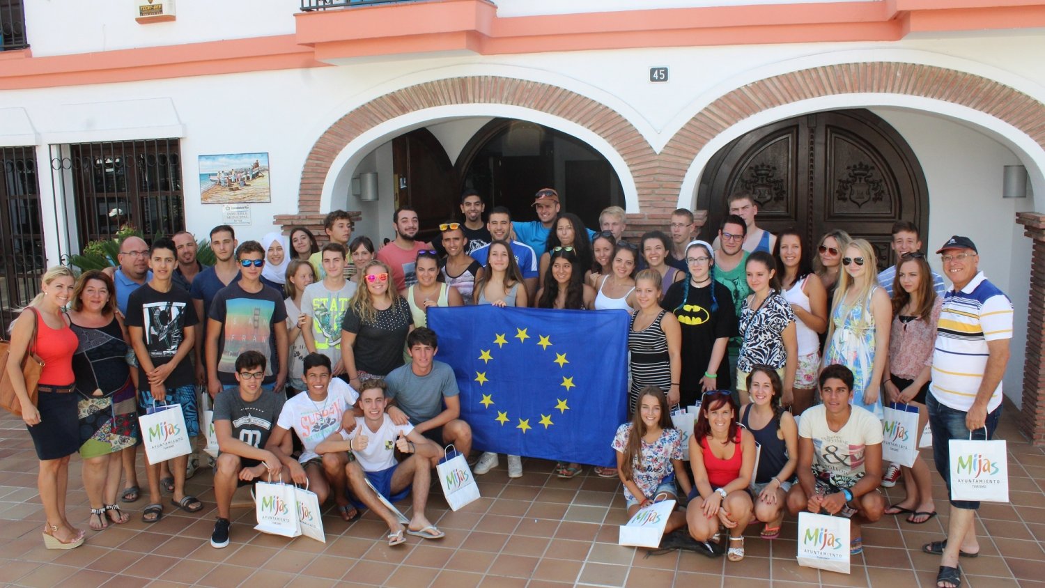 Unos 50 jóvenes de distintos países se reúnen en Mijas para trabajar en proyectos relacionados con la ecología