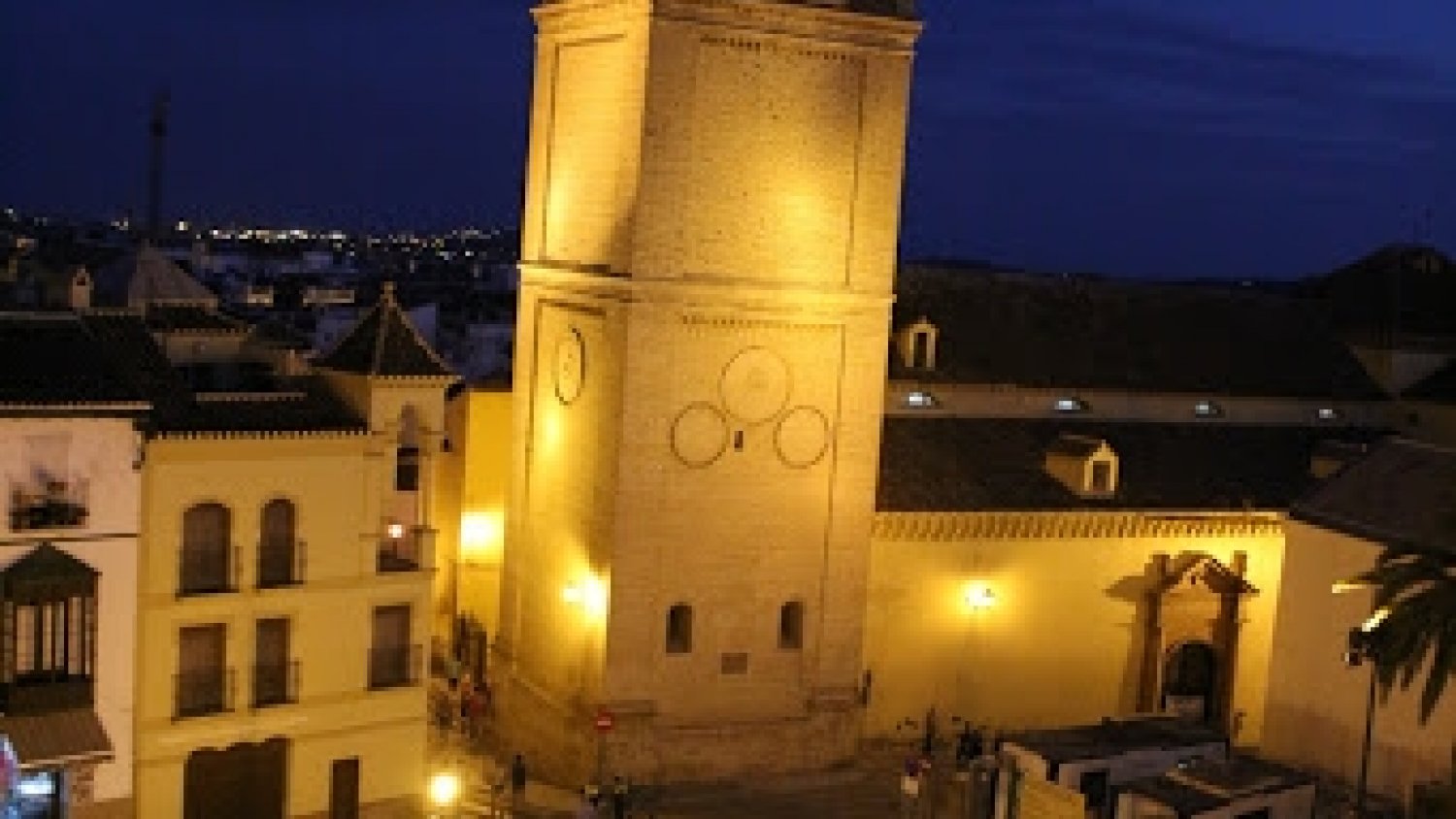 Unas 12.000 personas participan en las actividades de la Noche en Vela de Vélez-Málaga