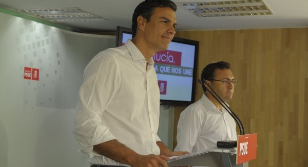 Sánchez (PSOE) anuncia que elaborará un nuevo Estatuto de los Trabajadores