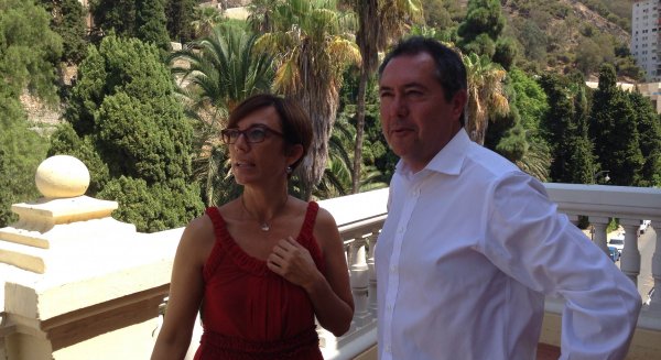 Gámez buscará un acuerdo institucional para crear una comisión de trabajo que establezca un nuevo modelo de Feria en 2016
