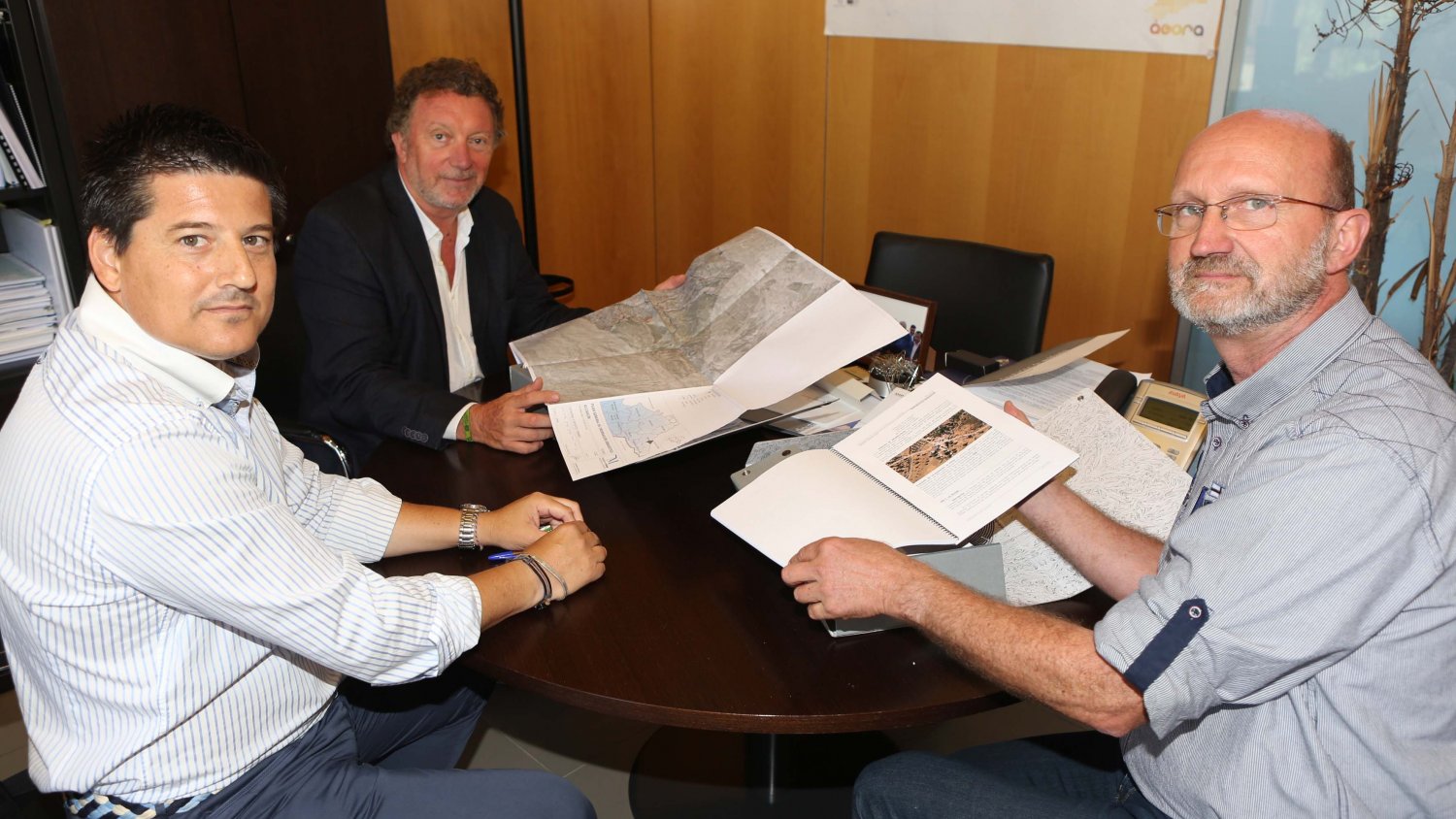 El Ayuntamiento de Alcaucín recibe de la Diputación el avance de su Plan General de Ordenación Urbanística
