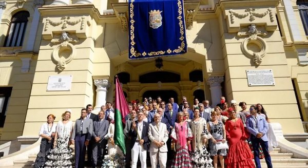 Málaga celebra la Romería de la Victoria, con El Pimpi como abanderado