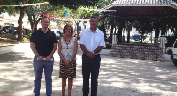 Oña mediará con la Junta para que autorice el inicio de las obras de remodelación del centro histórico de Mijas Pueblo