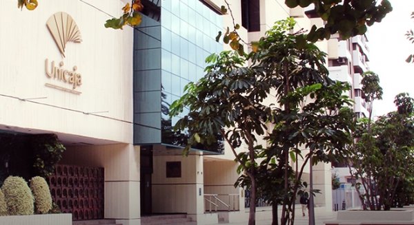 Unicaja Banco obtiene un resultado consolidado de 189 millones de euros en el primer semestre, un 32,6% más