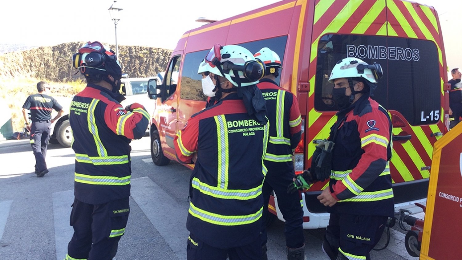 Una mujer resulta herida con quemaduras tras el incendio de su vivienda en Álora