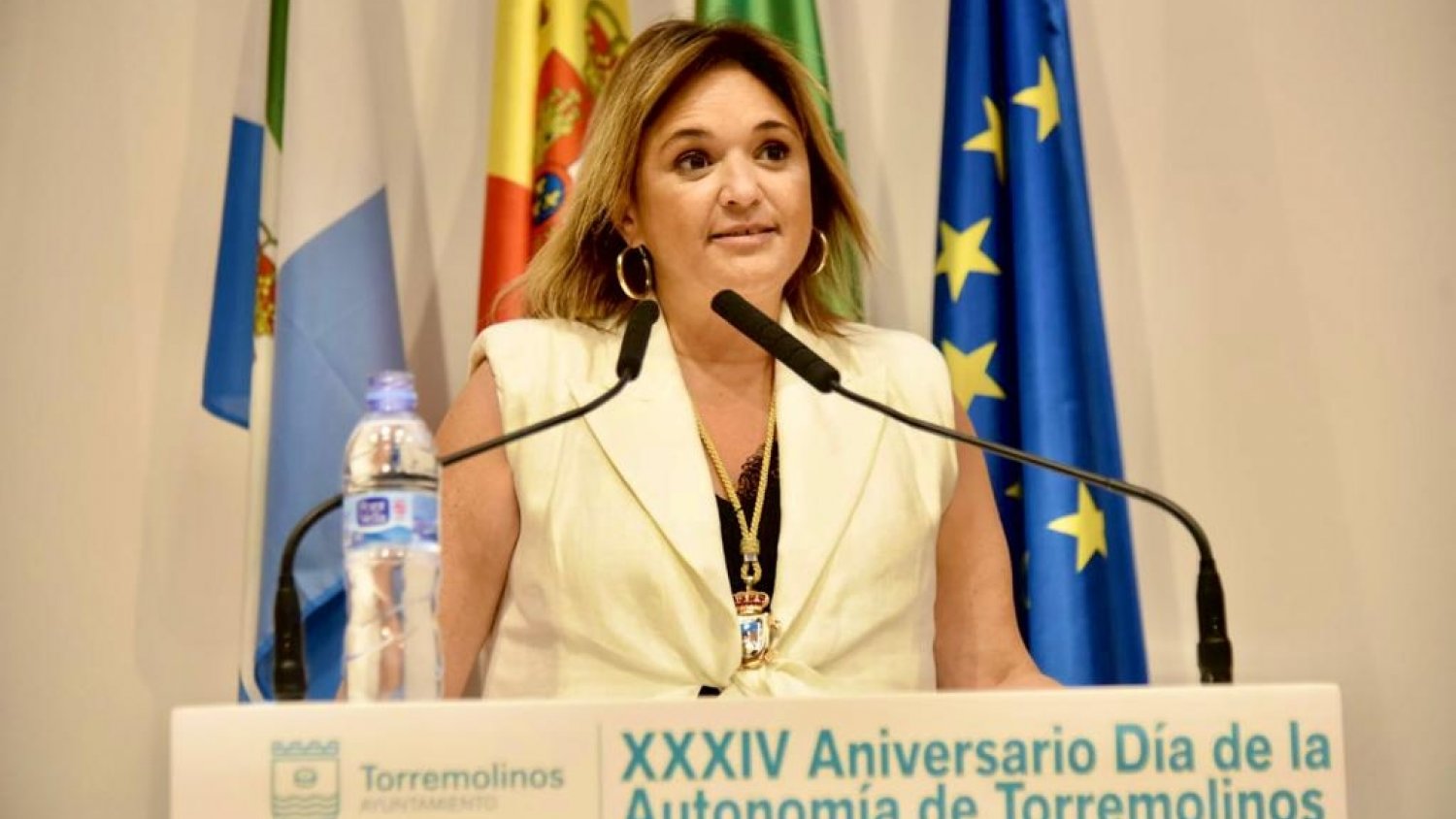 Torremolinos otorga la Medalla de la Ciudad a Danza Invisible en el 34 Aniversario de su Autonomía
