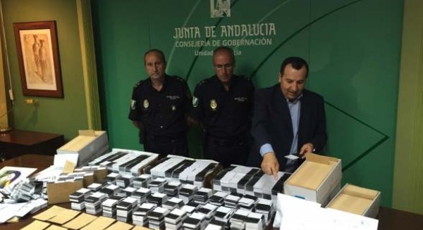 La Policía adscrita a la Junta de Andalucía se incauta de 163.590 boletos ilegales