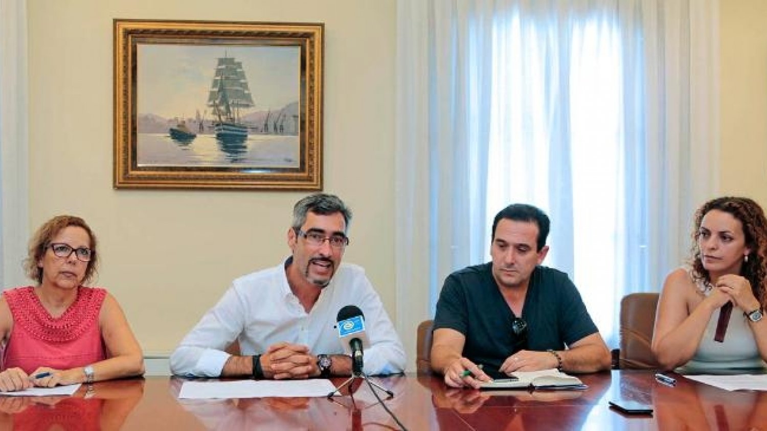 Benalmádena reduce 100.000 euros en la partida presupuestaria de los órganos de gobierno
