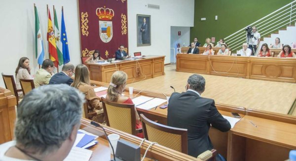 El Ayuntamiento de Torremolinos aprueba por consenso una decena de propuestas