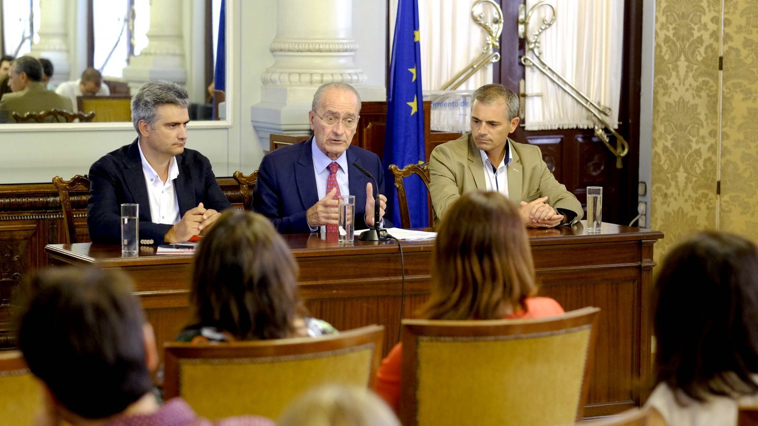 El Ayuntamiento repartirá comida a 1.311 menores en situación de pobreza durante el verano