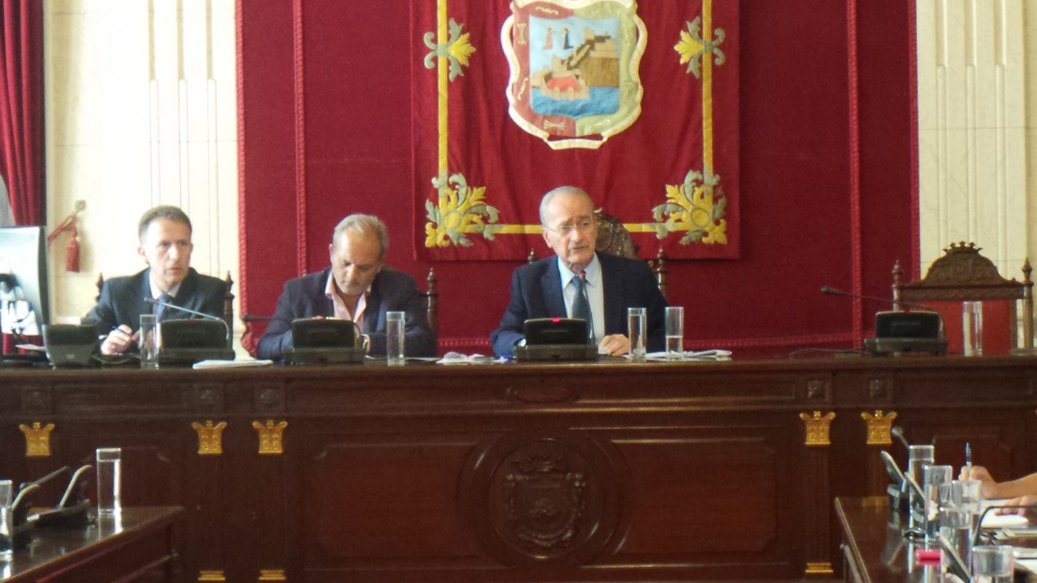 De la Torre saca adelante el polo digital con el apoyo del PSOE