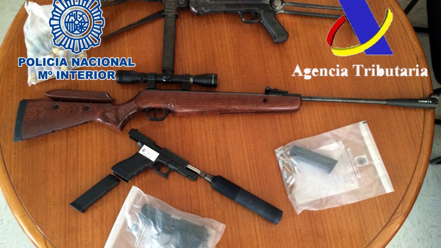 Agentes de la Policía Nacional de Málaga colaboran en la desarticulación de organizaciones criminales que explotaban clubes de alterne