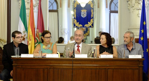 El escritor y publicista barcelonés Pedro Riera gana, con 'Cara de otro', el VI Premio de Literatura Infantil Ciudad de Málaga