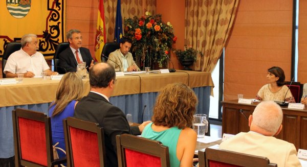 El Ayuntamiento de Estepona ahorrará cinco millones de euros con una nueva refinanciación del Plan de Pago a Proveedores