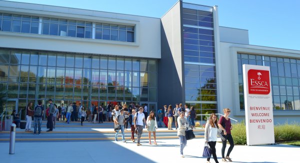 La Escuela de Negocios ESSCA anuncia que abrirá un nuevo campus en Málaga
