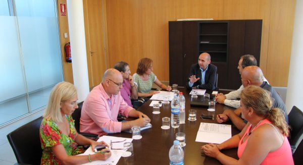 El PSOE se compromete con los sindicatos de la Diputación a defender el empleo público