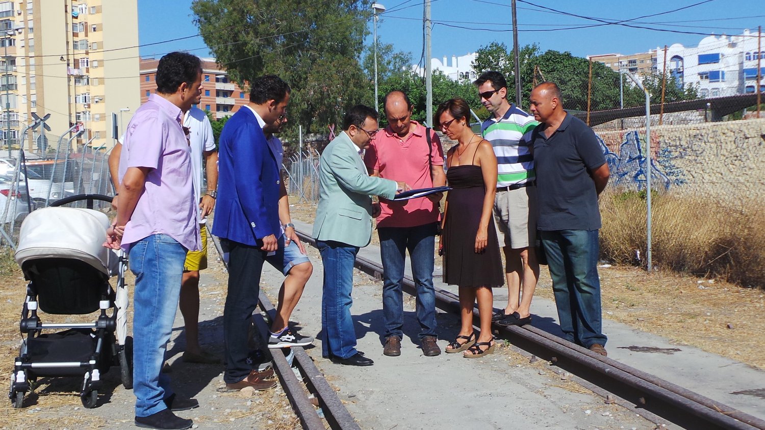 El PSOE reclama inversión al Gobierno para el soterramiento de las vías del tren del puerto y critica al PP por 