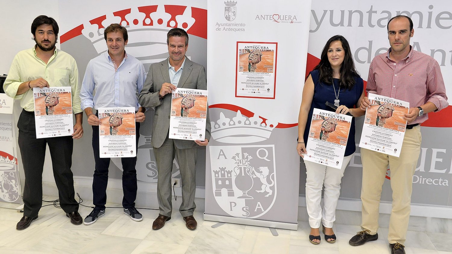 La Plaza de Toros de Antequera acoge una nueva clase práctica de alumnos de la Escuela Taurina de la Diputación