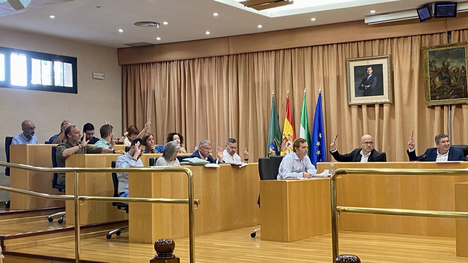 Vélez-Málaga reafirma su apoyo a la salud mental y aprueba el convenio para construir un hospital en la ciudad