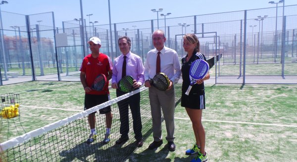 El mayor complejo deportivo para pádel y tenis de Málaga abre sus puertas
