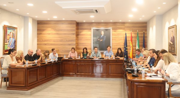 Torrox completa la modernización del servicio de limpieza con un concurso para cubrir las instalaciones