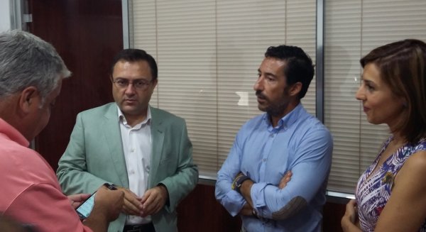 El PSOE destaca que más de 50.000 niños se beneficien de 374 comedores escolares en la provincia
