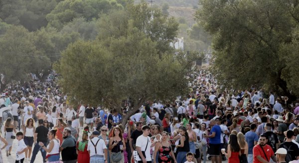 Torremolinos disfruta de una recuperada Romería con la asistencia de alrededor de 200.000 personas