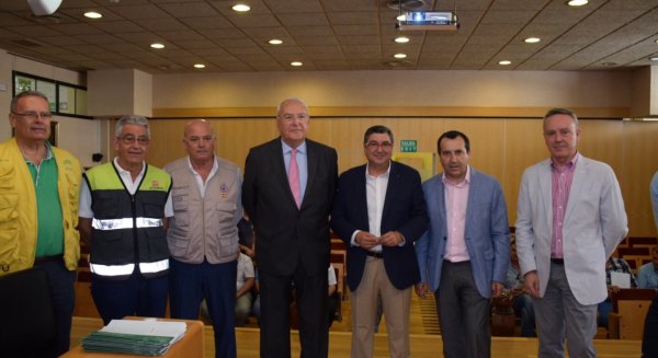 Aumenta la coordinación entre administraciones para prevenir incendios en la Axarquía