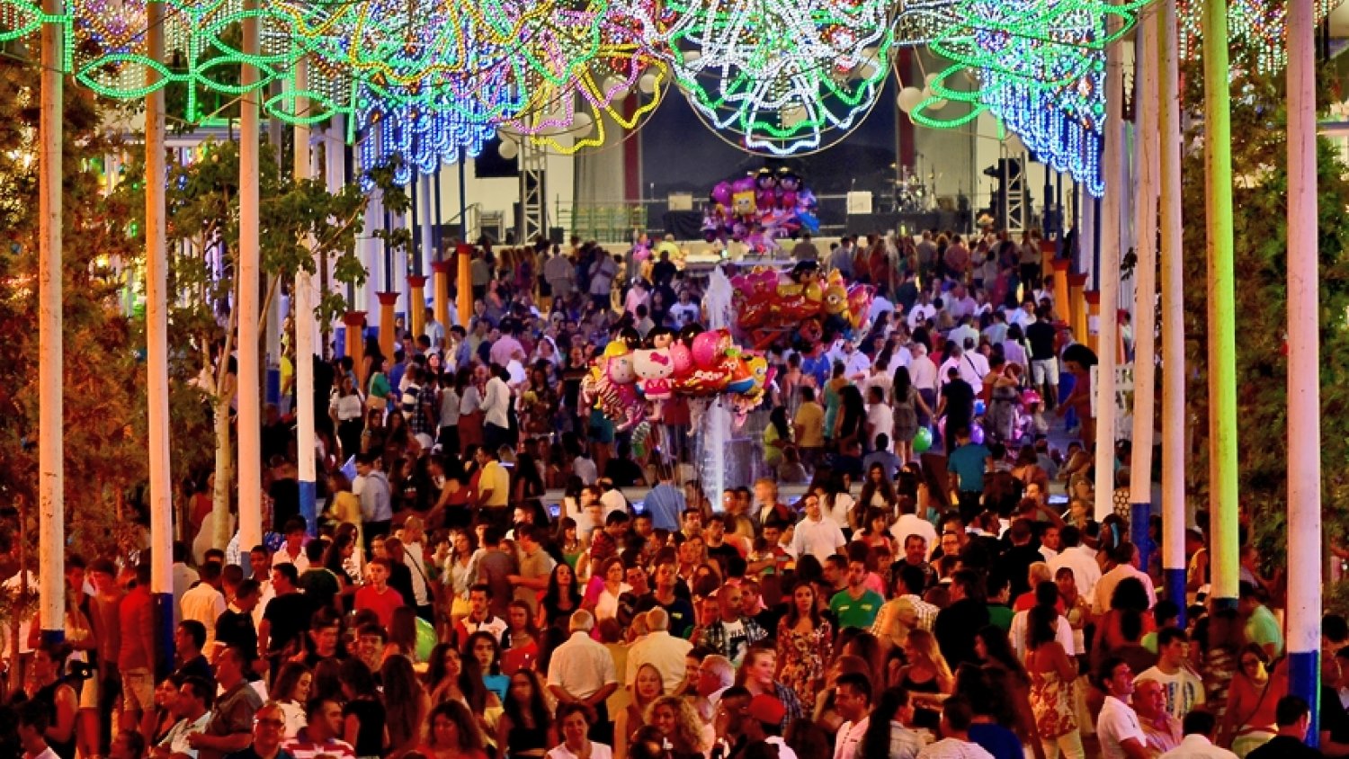 Estepona reparte 6.000 euros en tickets de feria a las familias con menos recursos
