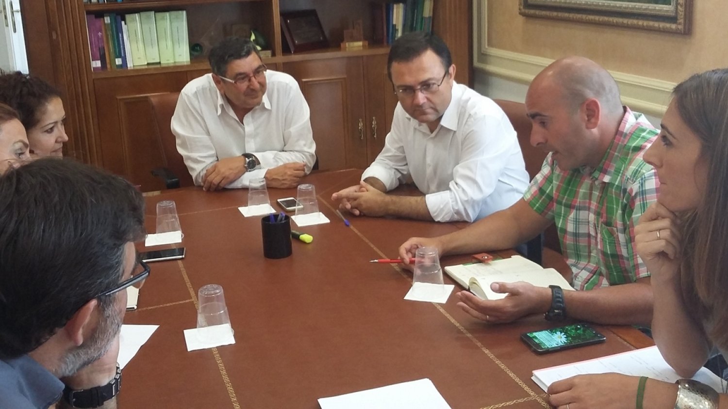 PSOE apuesta por Vélez como 