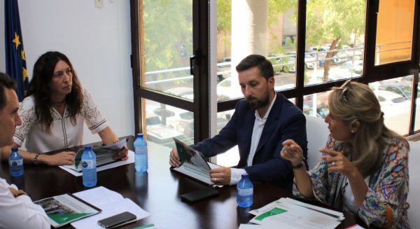 Loles López subraya el apoyo de la Junta a las personas con enfermedad mental de Andalucía
