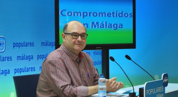 El PP critica que la Junta cierra en la capital el doble de camas hospitalarias que hace dos años