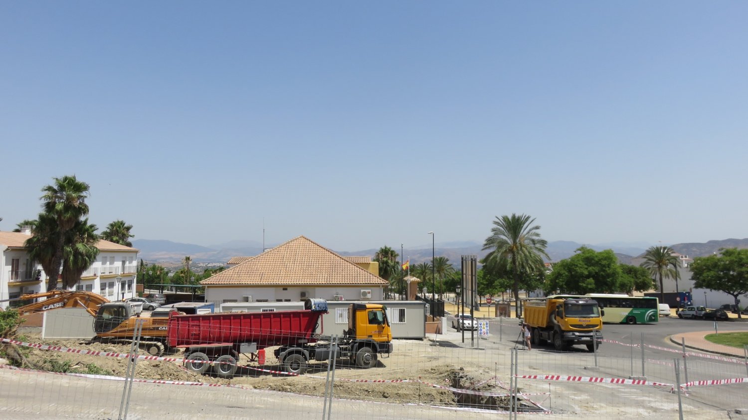 Comienzan las obras en la estación de autobuses de Alhaurín el Grande, que entrará en servicio a finales de año