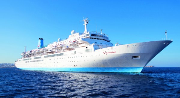 El buque Thomson Spirit tendrá Málaga como puerto base y prevé un movimiento de 56.000 cruceristas